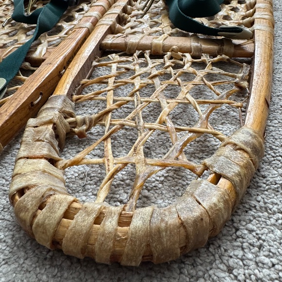 Vintage Cabela\'s Wooden SNOWSHOES rawhide 10\